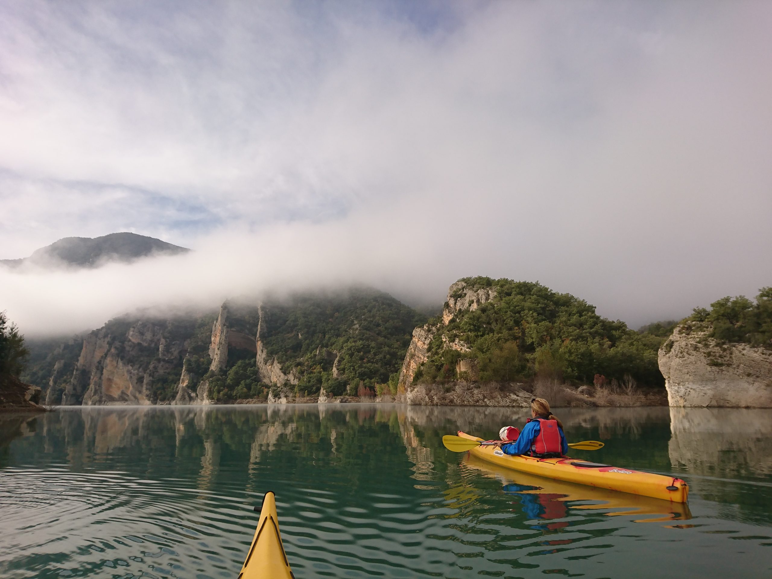 Se puede hacer Kayak en Mont-Rebei en invierno? - Kayak congost de Mont  Rebei por Intrepid Kayaks
